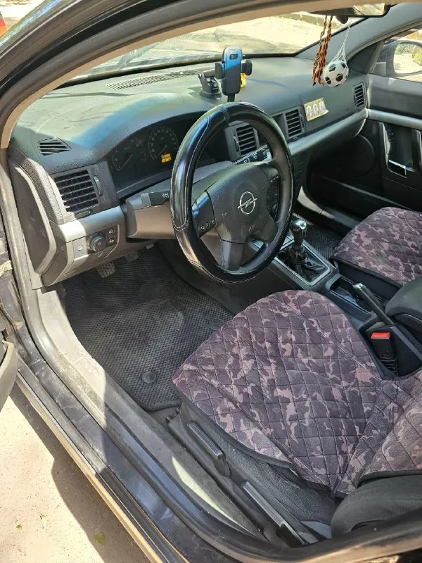 Opel vectra c 2002г
Двигатель: 1.8 бензин
Пробег: 305000
Коробка: механика
Комплектация: электропривод боковых зеркал, электроподогрев зеркал, регулировка передних сидений (передние сиденья с регулировкой по высоте ), поясничная опора в передних сиденьях, разделительный подлокотник спереди, разделительный подлокотник сзади, центральный замок, ключ ду (дистанционный ключ), электрические стеклоподъемники передние, abs, esp. Tcs, кондиционер ( раздельный климат-контроль 2 зоны ), запасное колесо.
Есть нюансы по лкп. Двигатель работает ровно. Обслуживалась машина в срок, все расходники менялись вовремя. Полностью новая подвеска, перебрана тормозная система.
2 Комплекта ключей.
Цена: 500.000р + торг
Осмотр донецк - кировский район, текстильщик
Контакты: +79493181444 ( telegram )
📞 Звоните: +7(949)3181444 - фотография - 5