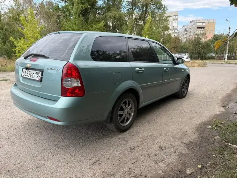 Продам chevrolet лачетти. Двигатель 1.8. 140 тыс пробега. Единственный владелец с автосалона. Авто не видело ни одной зимы. Эксплуатировалась только летом. Зимы стояла в теплом, сухом гараже. Не бита, не крашена, вся в заводском окрасе. Установлена андроид магнитола. 2 ключа, стоит сигнализация. Двигатель, коробка в идеальном состоянии. Машина ухоженная. Возможен небольшой торг у капота. По всем вопросам звоните по телефону и приезжайте на осмотр. 650 тыс с торгом! +79495070058
📞 Звоните: +7(949)5070058 - фотография - 4