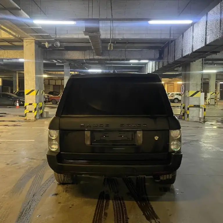 Продам
Land rover range rover
2005 Год
4.4 Бензин
Автомобиль в хорошем состоянии, в моторе поменяно всё что нужно было менять, подвеска обслужена, салон полностью перешит, кузов весь обтянут в плёнку, есть возрастные косяки по задним аркам, едет бодро и выглядит хорошо, если будут вопросы звоните или пишите отвечу.

Цена 650 000

+79496152097 - фотография - 5