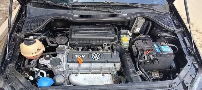 Volkswagen polo (фольсваген поло )2011г. Мотор 1.6 пробег 275. Автомобиль в хорошем состоянии с комплектацией highline (климат контроль, мультируль, 4 автоматических стеклоподъёмника с доводчиками, подогрев передних сидений, электро легулеровка и подогрев зеркал, esp, парктроник) коробка aisin в очень хорошем состоянии. Масло не жрёт ни капли, каждые 6000 производилась замена(emperol) на пробеге 260 было заменено: масло в коробке, цепь грм, свечи, катушки зажигания, ремень) установлена сигнализация starline с автозапуском, газовые упоры под капотом, магнитола teyes cc3 2k с голосовым помощником, регистратор teyes x5 1080p с выводом изображения на головное устройство и функцией adas, камера заднего вида. В дверях хорошие 16 динамика ural, в багажнике саб ural. Двери все проклеины(обесшумленны) 2 комплекта колёс : зимняя резина в очень хорошем состоянии на оригинальных дисках, летняя kumho на новых дисках(летний комплект покупался новым, в начале лета)осмотр горловка-енак
📞 Звоните: +7(949)4912073 - фотография - 7