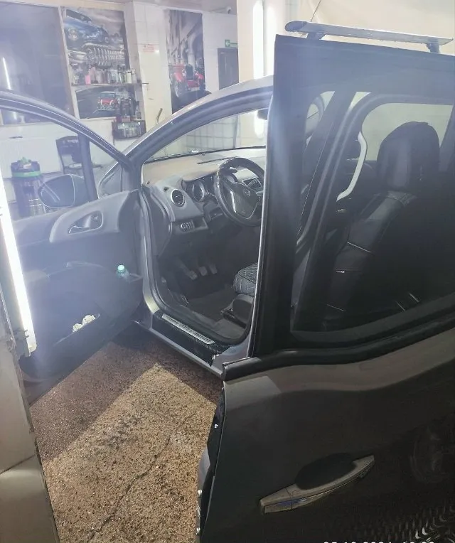 Горловка. Продаю свой opel meriva, 2012 г. В. Не перекуп! Я третий владелец. Автомобиль в полном порядке: только что поменял турбину и сцепление на новые! Всё работает идеально: кондиционер, стеклоподъемники, сигнализация, подогревы руля и сидений, вся электроника. Ходовка — отличная. Комплектация богатая. В наличии чехлы и полный комплект зимней резины. Машина ухоженная, делал всё для себя, есть все записи по ремонту с суммами. Продаю по причине смены авто. Звоните, всё покажу и расскажу. Цена: 890 000 р. +79493247775
📞 Звоните: +7(949)3247775 - фотография - 4