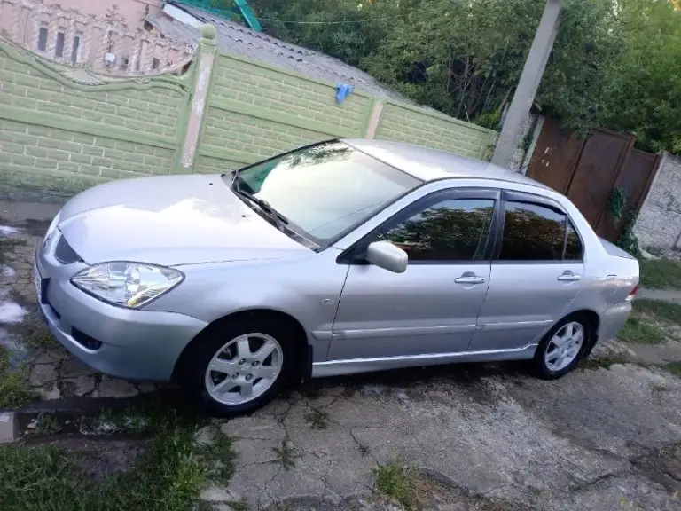 Mitsubishi лансер 9, 2004 года выпуска, двигатель 1.6 бензин, пробег 239000, коробка механика 5 ступка, ходовая новая, в комплекте зимняя резина шипы. Цена 500000 небольшой торг. +79494093764 феникс +79490780406 миранда
📞 Звоните: +7(949)4093764 - фотография - 5