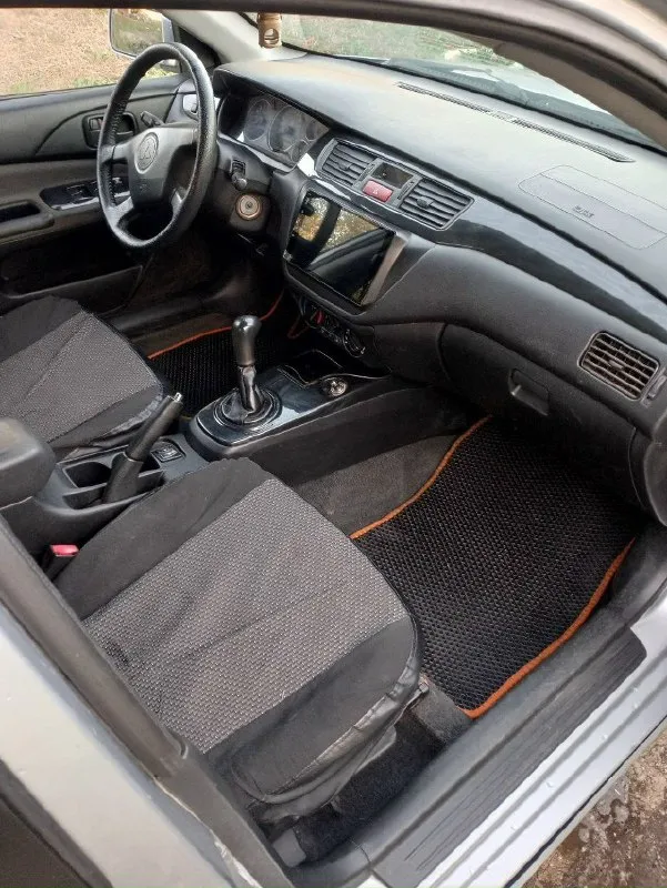 Mitsubishi лансер 9, 2004 года выпуска, двигатель 1.6 бензин, пробег 239000, коробка механика 5 ступка, ходовая новая, в комплекте зимняя резина шипы. Цена 500000 небольшой торг. +79494093764 феникс +79490780406 миранда
📞 Звоните: +7(949)4093764 - фотография - 7