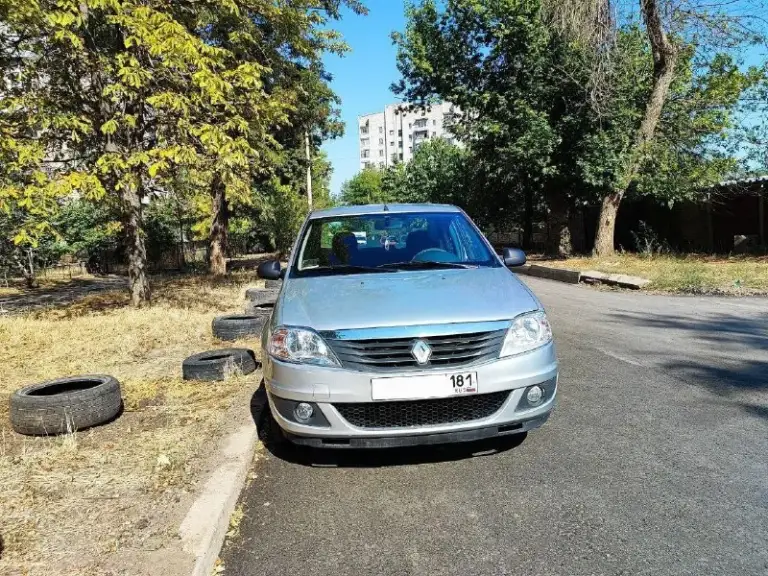 Продам renault логан 2012года.
1.4 -75 Л. С.
Бензин/газ вписан.
Куплена с салона.
1 Хозяин, ✅родной пробег 31тыс, машина вся целая, без дтп, есть незначительные коцки по кузову в ходе эксплуатации. Все стекла родные, , коробка, подвеска в отличном состоянии, машина полностью обслужена не требует не каких вложений !
Поменяны масла, фильтра.
Гидроусилитель руля, стеклоподъемники, центральный замок 2 ключа, магнитола, с документами полный порядок.
Цена 570 000₽, торг.
Просмотр луганск, донбасс
Звоните/пишите +79591600502, телеграмм
📞 Звоните: +7(959)1600502 - фотография - 1