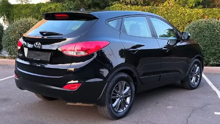 Hyundai ix35 г( 2015 рестайлинг ) цена 1390000 автомат, пробег 140 1 хозяин птс оригинал без дтп противоугонная система сигнализация
Центральный замок
Помощь при вождении:
Круиз-контроль
Парктроник задний
Камера заднего вида
Система автоматической парковки
Система помощи при старте в гору
Датчик света
Датчик дождя электростеклоподъемники передние и задние электропривод зеркал
Охлаждаемый перчаточный ящик
Подогрев сидений водителя и пассажира обогрев зеркал обогрев заднего стекла обогрев зоны стеклоочистителей мультимедиа и навигация: навигационная система
Bluetooth aux 6 колонок авто в идеале все вопросы по телефону: +7(949)4737372
📲 Tg: андрей
📞 Звоните: +7(949)4737372 - фотография - 7