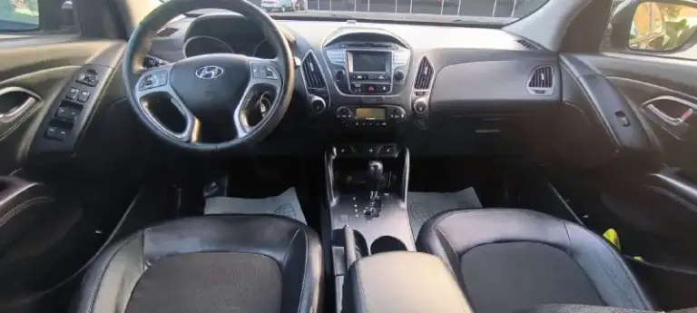 Hyundai ix35 г( 2015 рестайлинг ) цена 1390000 автомат, пробег 140 1 хозяин птс оригинал без дтп противоугонная система сигнализация
Центральный замок
Помощь при вождении:
Круиз-контроль
Парктроник задний
Камера заднего вида
Система автоматической парковки
Система помощи при старте в гору
Датчик света
Датчик дождя электростеклоподъемники передние и задние электропривод зеркал
Охлаждаемый перчаточный ящик
Подогрев сидений водителя и пассажира обогрев зеркал обогрев заднего стекла обогрев зоны стеклоочистителей мультимедиа и навигация: навигационная система
Bluetooth aux 6 колонок авто в идеале все вопросы по телефону: +7(949)4737372
📲 Tg: андрей
📞 Звоните: +7(949)4737372 - фотография - 9