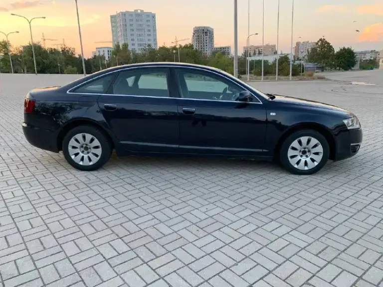 Audi a6 c6 2.0 дизель
Год 2008г
Пробег 267т родной
2 Владельца
Все стёкла и лобовое заводские
Автомобиль в отличном состоянии
Мотор работает отлично
Коробка без пинков была замена блока заодно и масло
Ходовка взбитая без стуков
Салон сохранился отлично
Климат обслужен холодит хорошо
Остальные вопросы по телефону
+7 (949) 634-79-09
Г. Мариуполь
Цена 780т - фотография - 4