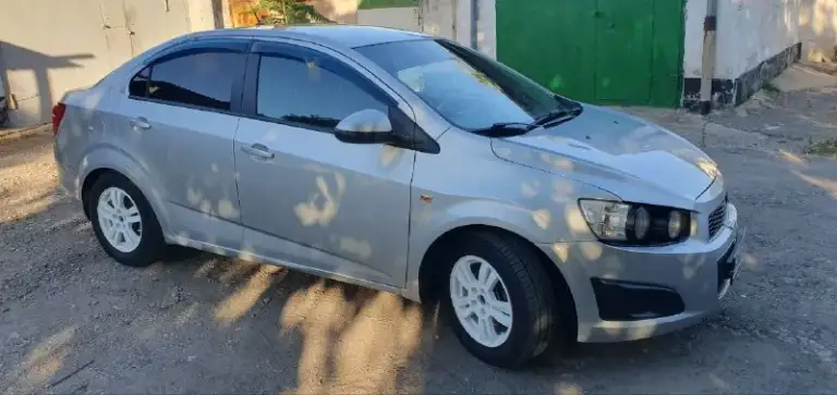 Продам
Chevrolet aveo t300
Год выпуска 2013
Объём двигателя 1.6 (116 лс)
Кпп механическая
Пробег 205 тыс км
Цена 620 тыс
-Кондиционер
-4 Стеклоподъёмника
-Гур
-Гбо евро 4
-Установлены линзы
Масло не берет, кпп без нареканий
Автомобиль находится в мариуполе
+79497299076 - фотография - 2