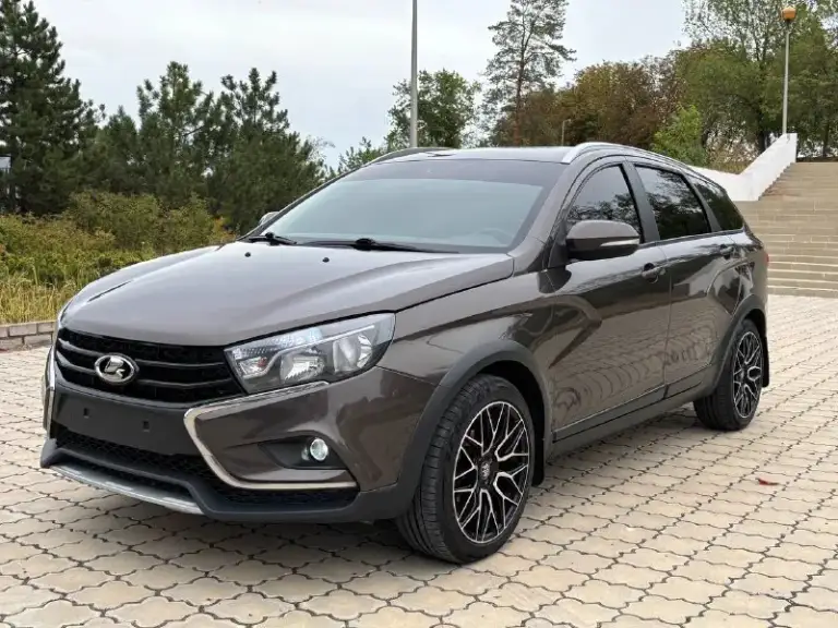 Lada vesta cross 1.6

2018

Автомобиль в отличном состоянии!
Кузов в родном окрасе(один косметический окрас)
Мотор в идеальном состоянии!
Коробка мягкая!
Ходовая без посторонних звуков!
Максимальная комплектация!
Подогрев лобового
Asr abs
Круиз контроль
Датчик света
Датчик дождя
Подогрев передних сидений
Улучшенная аудио система
Новые диски r17 с новой летней резиной!
На дороге чувствует себя уверенно!

Очень удобный комфортный автомобиль!!

Цена 980 000₽ торг

Остальные вопросы по телефону :

+79496361868 (Телега)

+380681107552 (Воцап телега) - фотография - 2