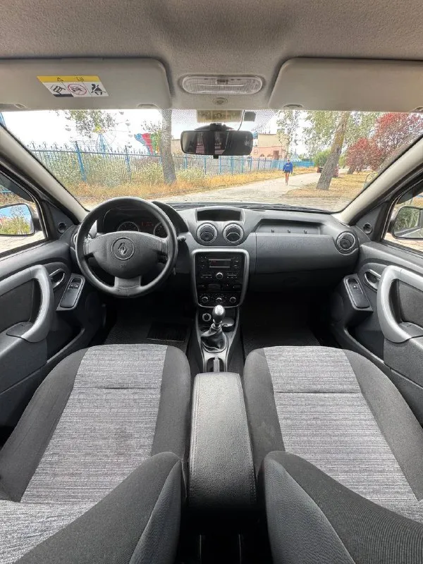 ⬜️ Renault duster

💰Цена: 980 000р
🏢Город: мариуполь
📅Год выпуска: 2014
🧾Пробег: 111 243 км.
⚙️Двигатель: 1.6
⛽Топливо: бензин
⚙️Кпп: механика 6-ст 4х4

📞 Телефон:

+7-949-727-41-51
+7-949-551-91-52
+7-989-263-55-56

💾 Описание:

Ухоженный автомобиль в отличном техническом и визуальном состоянии.

✔️ Птс оригинал, три хозяина
✔️ Оцинкованный кузов в родной краске (несколько косметических подкрасов)

⚙️ Шести ступенчатая механика
💪 Бензиновый двигатель к4м
🔥 Подогрев сидений
⚡ Электро стекла
✖️ Полный привод
❄️ Кондиционер (холодит отлично)

Улица шевченко 269

🏦 Возможна продажа в кредит по двум документам. - фотография - 8
