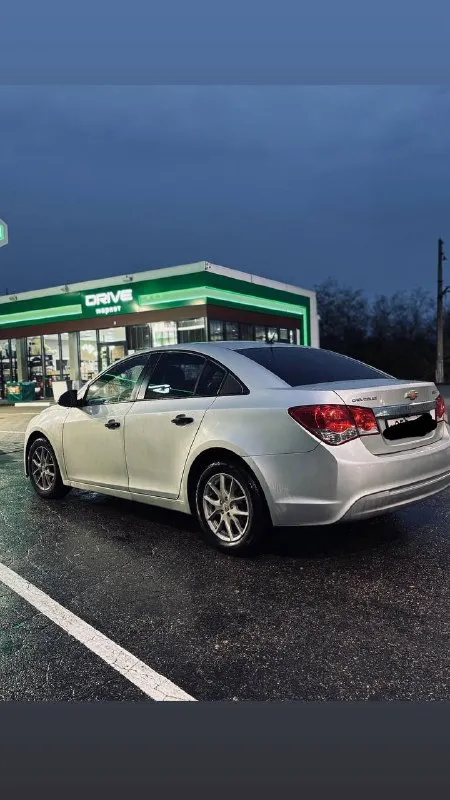 Продам-chevrolet cruze
Год выпуска-2014,
1,6 Бензин, автомат.
Пробег-280 тыс
Камера заднего вида, кондиционер, подогрев сидений, машина обслужена, не гнилая! 😉
Цена-750 тыс руб
Номер телефона +79497318145 - фотография - 1