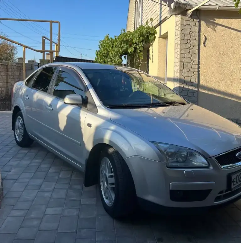 Продам ford focus 2 ghia
Год: 2007
Родной пробег: 208тыс
Двигатель 1.6 бензин 115лс работает отлично, едет классно, не дымит не троит, по трассе ехать приятно! По ходовой нареканий нету, едет сбито, дорогу держит отлично, по кузову в очень достойном состоянии без гнили и коррозии, днище и пороги все целое, вин читаеться как с завода, по кузову без дтп все силовые части родные, 6 подушек безопасности, лобовое родное с подогревом! По электрике абсолютно все работает нет никаких ошибок!
Самая полная комплектация ghia: с двух зонным климатом, подогревами сидений, зеркал, лобового, круиз-контроль, подрулевое управление музыкой, авто свет, туманки, эл. Зеркала, esp(курсовая устойчивость на дороге) 4 стеклоподьемника, омыватели фар, бортовик, центральный замок, дисковые торомза вкруг! Кондиционер отлично холодит❄️на данный момент авто вложений не требует.
Документы кристально чистые 2 владельца за всю историю с оригинальным птс.
Торг есть
Цена: 565000
📍Мариуполь
📞+79496463727 - фотография - 2
