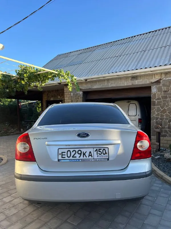 Продам ford focus 2 ghia
Год: 2007
Родной пробег: 208тыс
Двигатель 1.6 бензин 115лс работает отлично, едет классно, не дымит не троит, по трассе ехать приятно! По ходовой нареканий нету, едет сбито, дорогу держит отлично, по кузову в очень достойном состоянии без гнили и коррозии, днище и пороги все целое, вин читаеться как с завода, по кузову без дтп все силовые части родные, 6 подушек безопасности, лобовое родное с подогревом! По электрике абсолютно все работает нет никаких ошибок!
Самая полная комплектация ghia: с двух зонным климатом, подогревами сидений, зеркал, лобового, круиз-контроль, подрулевое управление музыкой, авто свет, туманки, эл. Зеркала, esp(курсовая устойчивость на дороге) 4 стеклоподьемника, омыватели фар, бортовик, центральный замок, дисковые торомза вкруг! Кондиционер отлично холодит❄️на данный момент авто вложений не требует.
Документы кристально чистые 2 владельца за всю историю с оригинальным птс.
Торг есть
Цена: 565000
📍Мариуполь
📞+79496463727 - фотография - 3