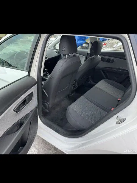 Продам seat leon,2019 год, пробег 80 тыс, заводской газ метан, расход 500 руб 500 км, двигатель 1.5 tsi,130 л, с. Мех коробка передач 6 ст. В хорошей комплектации, состояние нового автомобиля, родной пробег, не одна деталь авто не крашена, готов на любые проверки, два комплекта дисков с резиной, я единственный владелиц, все остальные вопросы по телефону. Цена.1900000.тел+79493542318
📲 Tg: денис
📞 Звоните: +7(949)3542318 - фотография - 9