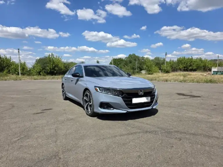 🚗 Продаётся honda accord x 1.5 turbo 🚗
📅 Год выпуска: 2020
⚙️ Двигатель: 1.5 turbo (192 л. С. ), бензин
⚙️ Кпп: автомат (cvt)
⛽️ Расход: от 7.5 л/100 км
📍 Пробег: 67 000км
📌 Привод: передний
🪪 Птс: оригинал / 1 владелец
⠀
💡 Комплектация:
— Адаптивный круиз-контроль
— Камера заднего вида
— Мультимедиа с carplay / android auto
— Кожаный салон
— Двухзонный климат
— Подогревы сидений
⠀
✅ Машина в отличном состоянии, ничего делать не нужно
✅ Вся электроника работает
✅ Своевременное обслуживание, свежие масла и фильтры
✅ Готов к проверкам на любом сто
⠀
💰 Цена: 2.3 млн торг
📞 Звоните / пишите: +79493292147
📍 Осмотр: енакиево - фотография - 1