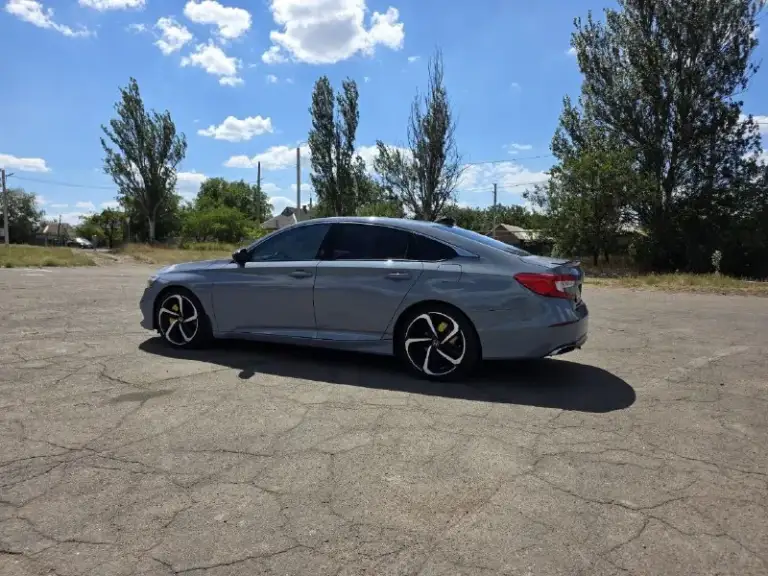🚗 Продаётся honda accord x 1.5 turbo 🚗
📅 Год выпуска: 2020
⚙️ Двигатель: 1.5 turbo (192 л. С. ), бензин
⚙️ Кпп: автомат (cvt)
⛽️ Расход: от 7.5 л/100 км
📍 Пробег: 67 000км
📌 Привод: передний
🪪 Птс: оригинал / 1 владелец
⠀
💡 Комплектация:
— Адаптивный круиз-контроль
— Камера заднего вида
— Мультимедиа с carplay / android auto
— Кожаный салон
— Двухзонный климат
— Подогревы сидений
⠀
✅ Машина в отличном состоянии, ничего делать не нужно
✅ Вся электроника работает
✅ Своевременное обслуживание, свежие масла и фильтры
✅ Готов к проверкам на любом сто
⠀
💰 Цена: 2.3 млн торг
📞 Звоните / пишите: +79493292147
📍 Осмотр: енакиево - фотография - 3