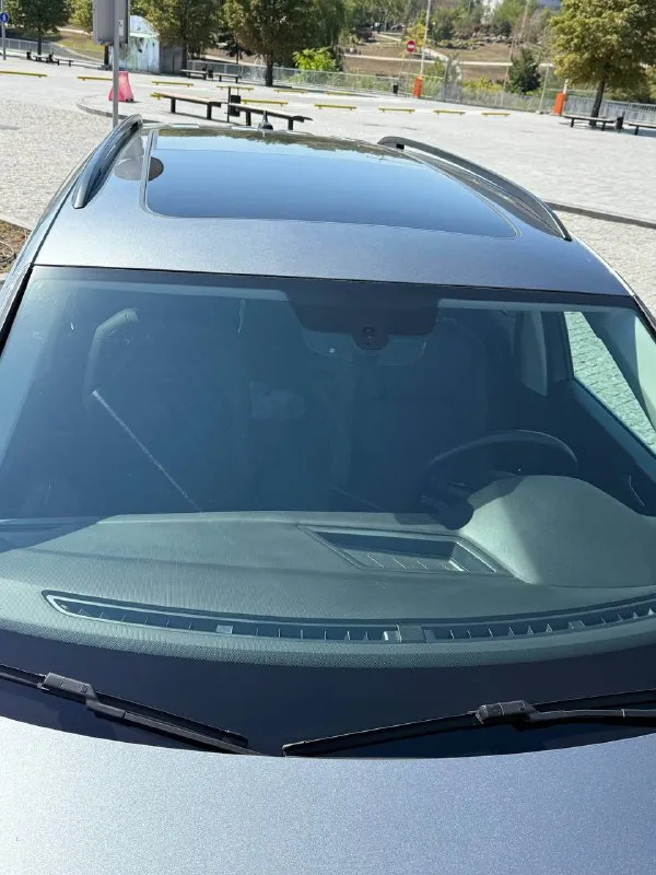 Продам volkswagen tiguan allspace 2020 года 2.0tsi, 112тыс. Пробега, обслужен от и до. Комплектация предмаксимальная, не хватает только led приборки. Адаптивная диодная оптика, расширенная мультимедиа с карплеем, камера заднего вида, панорама на всю крышу. ,3-х зонный климат контроль, автопарковка, контроль слепых зон, автохолд, датчики давления шин, контурная подсветка салона, сиденья водителя с электроприводом, память зеркал, складывание зеркал, подогрев передних/задних сидений - переднего/заднего стекла и зеркал, охлаждение бардачка, датчик света/дождя.
Фары, птф, затянуты в броне пленку. Замена масла, каждые 7,5 тыс. Так же заменили масло в коробке, муфте халдекс, редукторе, новые диски-колодки, два комплекта резины pirelli. Новый акб. Продажа от собственника, оригинал птс, зеленая автотека, один собственник.
Цена: 2.6 🍋хороший торг, будет возле авто🤝
Г. Донецк тел. +79498431343 - фотография - 6