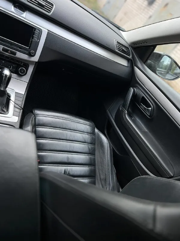 ‼️Срочно продам ‼️
Volkswagen passat cc 2011 г. 1.8 т автомат
(Пока в продаже интересующий автомобиль )
Машина полностью обслужена и имеет достойный вид и техническое состояние.
По машине делалось : заменены все сайленблоки, новые колодки и диски вкруг, пружины, отбойники, пыльники, рулевые наконечники, опорные подшипники с опорами и т д( ходовая часть сделана от а до я).
Машиной владею 3 года делалось все под себя, все агрегаты обслуживались вовремя, только качественные детали. Машина масло
Не ест ни грамма, замена каждые 5 к. Полностью ремонтировалась новое: сцепление, мехатроник, саленоиды, усилиная вилка передач, блок управления) поэтому ближайшие 180 тыс можно не заглядывать и быть уверенным в машине.
Установлен дорогой хороший свет би лэд.
Любые проверки за ваш счет.
Хороший надёжный автомобиль, без ошибок с ухоженным салоном. Покрыт керамикой. Диски r18
2 Комплекта резины
+79493134244
Цена 1 825 000 торг
📞 Звоните: +7(949)3134244 - фотография - 4
