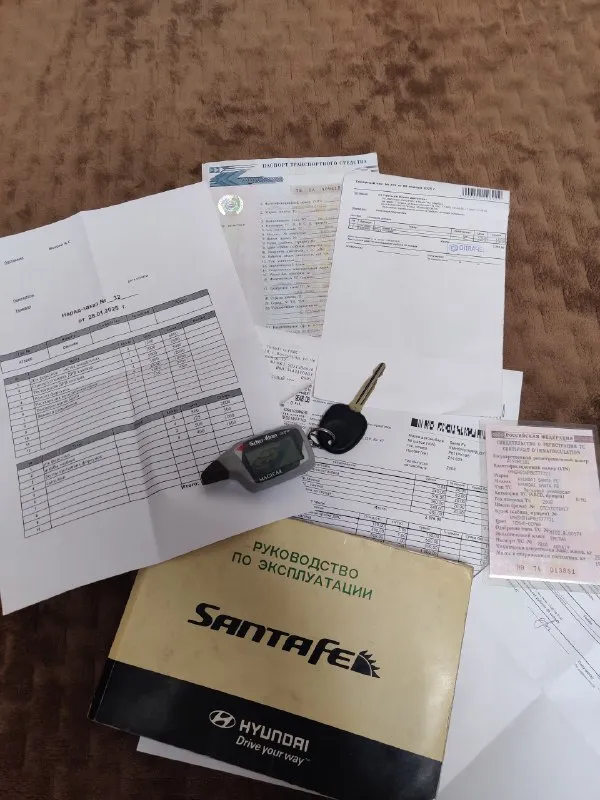 ➡ В продаже: hyundai santa fe ii / hyundai санта фе
Год: 2008 / двигатель: 2,2 / мкпп / полный привод
Пробег: 215 тыс. Км

🔽 Продается обслуженный и ухоженный автомобиль в хорошем состоянии.

- Проведено то – замена масла, фильтров и всех необходимых расходников
- Ревизия топливной системы – выполнена чистка дрв-клапана, замена сальников, диагностика и ревизия форсунок, а также замена свечей накала и ремня грм
- Кузов в хорошем состоянии – минимальные следы эксплуатации, соответствующие возрасту авто
- Надежный и экономичный двигатель + высокий клиренс + полный привод + механика – отличное сочетание для любых дорог

📝 Документы:
Я собственник, без проблем переоформим на вас

🔽 Комплектация и функции:
- Подогрев сидений, складывание зеркал, двухзонный климат-контроль, abs, esp, полный комплект подушек безопасности,
Установлена хорошая музыка + android-планшет. И многое другое

Машина в луганске, осмотр возможен в любое время. Автомобиль в хорошем
📞 Звоните: +7(959)1204792 - фотография - 8