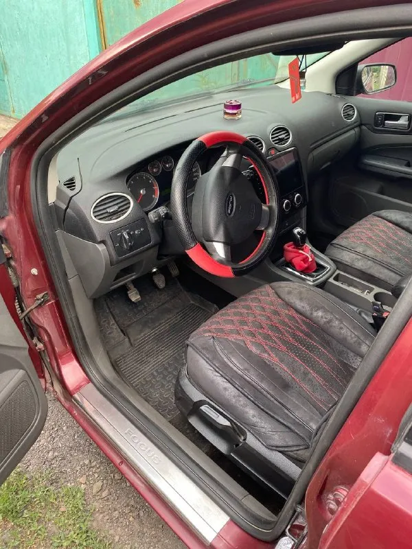 Продам ford фокус 2 2006 года 1,8, в хорошем состоянии, недавно поменяна цепь грм, выхлопная, рулевые наконечники, шаровые, хороший свет, приятная музыка, единственный минус по утрам потраивает, нет вреними заниматься. Цена 480. Торг на месте. Т. ±79495286154,
📞 Звоните: +7(949)5286154 - фотография - 5