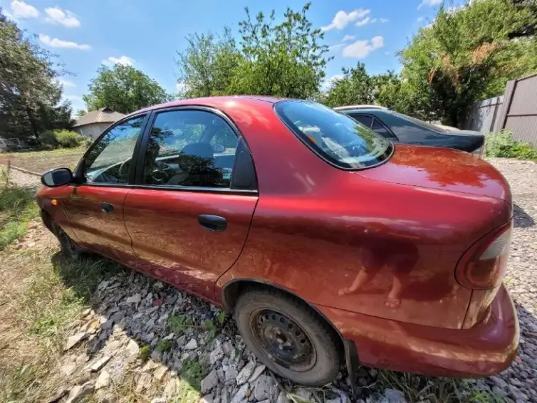 Подается daewoo lanos, 2004 года выпуска!
Двигатель: 1.5 литра (бензин)
Гидроусилитель руля (гур)
Штатный кондиционер.
Кузов: состояние в целом хорошее, есть следы эксплуатации
Пробег: 385000
Техническое состояние: заводится с пол-оборота, двигатель сухой, подвеска в хорошем состоянии.
Документы: полный порядок только полное переоформление.
Машина обслужена, готова к эксплуатации. Осмотр и тест-драйв приветствуются (в удобное время по договоренности). Серьезным покупателям - разумный торг.
Цена: 220 000руб.
+79493538948 Донецк
📞 Звоните: +7(949)3538948 - фотография - 5