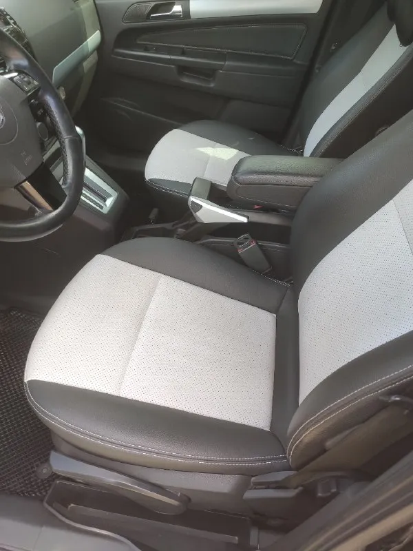 Продам opel zafira b рестайлинг, год выпуска 2009, объем двигателя 2.2 бензин, пробег оригинальный 184тыс. Км. Коробка автомат. Авто из германии, в родной краске, стекла тоже родные. Салон в идеальном состоянии. На новой летней резине, зимняя в придачу. Два ключа. Датчик света, датчик дождя, адаптивный би ксенон. Новый аккумулятор стоит. Из последнего, что было сделано это замена передних амортизаторов с опорниками, сайлентблоки задней балки, сайлентблоки подрамника и передних рычагов, новый компрессор и радиатор кондиционера, удалены и отшиты вихревые заслонки, новые иридиевые свечи, заменена прокладка клапанной крышки, задние фонари новые, передние тормозные диски и колодки. В общем авто не требует вложений от слова совсем, всегда всё вовремя менялось и обслуживалось, денег не жалел на ремонты, личный автомобиль!
Цена 850 000.
Любые проверки и диагностики на любой сто за ваш счёт.
Заинтересованным звонить по телефону: +79493280707
📞 Звоните: +7(949)3280707 - фотография - 7