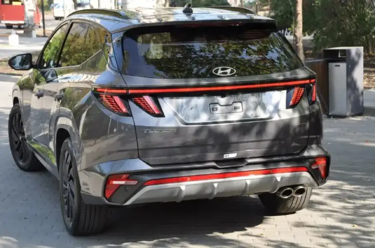Hyundai tucson n-line
Удлинённая версия
Вся безопасность целая
Кузов в заводском окрасе
Все стекла оригинал
Передняя часть автомобиля в защитной антигравийной плёнке
• Год 09/2021
• Двигатель 1.6т бензин (180 л. С. )
• 7 Ступеней
• Пробег : 67 т. Км
• Цвет : темно серый
• Привод передний 2wd
Комплектация: n-line
• Комбинированный кожаный салон, алькантара с красной строчкой
• Электро сиденья с вентиляцией и подогревами четырех сидений
• Память сидений
• Подогрев руля
• Чёрный потолок
• Под рулевые лепестки
• Премиальная аудиосистема "bose"
• Многоцветная подсветка салона ambient lighting
• Парктроники передние и задние
• Кнопка start/stop
• Двух зонный климат контроль
• Активный круиз контроль
• Без ключевой доступ keylessgo
• Заводской дистанционный запуск двигателя с ключа.
• Авто складывание заркал
• Адаптивная led оптика, передняя и задняя
• Два заводских видеорегистратора, с выводом на мультимедиа.
• Цифровой щиток приборов
• Камеры 360°
• Без про
📞 Звоните: +7(949)3781111 - фотография - 4
