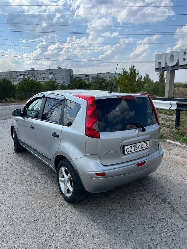‼️В продаже nissan note. 2008 года выпуска‼️
•Двигатель 1.4 88л. С. Заводится отлично, не дымит, не троит, вложений не требует.
•Коробка, сцепление, тормоза отличные.
•По ходовой без нареканий.
•Электрика вся рабочая!
📃Документы готовы к переоформлению, 1 хозяин по птс.
•Автомобиль весь в родной краске, есть мелкие коцки, царапины нечего критичного, машина не новая!
❗️По комплектации: гур, кондиционер(рабочий) электро привод зеркал, подогревы передних сидений, музыка.
•Салон ухоженный в около отличном состоянии!
•Машина сел и поехал, делать нечего не нужно!
💸Ценник: 530.000 рублей + торг реальному покупателю!
+79493147832
+79493272295
📲 Tg: попов саня
📞 Звоните: +7(949)3147832 - фотография - 3