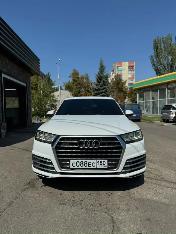 Audi q7 2016 года покупали в салоне новую, машина не бита не крашена не одна делать, часть авто в броне пленке 170.000 км оригинал пробег, история обслуживание строго на фирменной станции вложений 0, только после крупного т. О двигатель 3 литра бензин по двигателю вопросов не каких нет, работает тихо и мягко масло не берет ходовая вся как новая, пневма работает идеально машина очень мягко и тихо едет резина с дисками новые сколов царапин вмятин нет проверка только приветствуется комплектация s-line в машине есть все ! Цена 3.500.000₽ обмен на порше каен осмотр макеевка донецк +7 949 524 3150
📞 Звоните: +7(949)5243150 - фотография - 2
