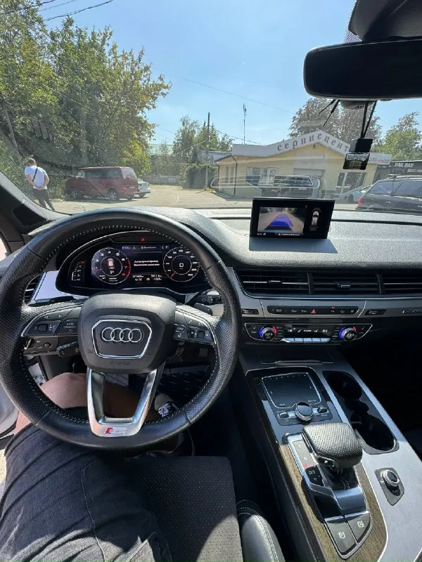 Audi q7 2016 года покупали в салоне новую, машина не бита не крашена не одна делать, часть авто в броне пленке 170.000 км оригинал пробег, история обслуживание строго на фирменной станции вложений 0, только после крупного т. О двигатель 3 литра бензин по двигателю вопросов не каких нет, работает тихо и мягко масло не берет ходовая вся как новая, пневма работает идеально машина очень мягко и тихо едет резина с дисками новые сколов царапин вмятин нет проверка только приветствуется комплектация s-line в машине есть все ! Цена 3.500.000₽ обмен на порше каен осмотр макеевка донецк +7 949 524 3150
📞 Звоните: +7(949)5243150 - фотография - 8