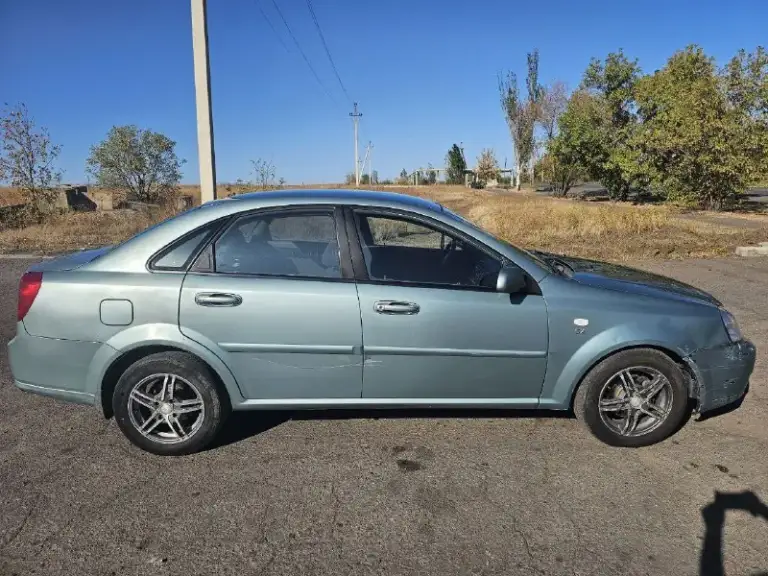 Продам chevrolet лачетти 2008 года 1.8 лда газ евро 4 зарегистрирован, пробег 220 тыс. Есть недостатки лкп. 400тыс. Торг. Тел. +79493073537
📲 Tg: антон
📞 Звоните: +7(949)3073537 - фотография - 2