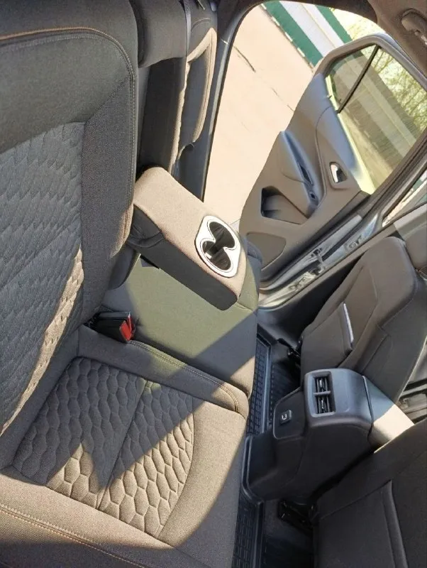 - Chevrolet эквинокс 2019г, передний привод, с родным пробегом 103.000км!простой цепной мотор1.5л турбо, с классической 6ти ступенчатой акп!полностью обслужен, без вложений!хозяин по тп!штрафов, арестов и запретов нет! Автомобиль русифицирован, зашумлены двери, пол багажника!по салону, кузову, акп, мотору(масло не берет)в отличном состоянии, ничего делать не нужно! Повреждения заменены на оригинал!безопасность шторок восстановлена!сделано все очень хорошо! Любые проверки приветствуются! 3gnaxkev3kl269381.комплектация lt! Автосвет, безключевой на всех дверях, круиз, заводской би-ксенон, кондиционер, обогрев зеркал, датчики давления в шинах, старт то стоп, автостоп, эл. Ручник, помощь при старте на подьем, антизанос, динамическая камера заднего вида, дистанционный запуск с брелка, помощники при езде!2 комплекта ковров+зимняя резина! Видео обзор по запросу! Машина в республике год, полное переоформление! Цена 1🍋730! +7949-361-24-48!
📞 Звоните: +7(949)3612448 - фотография - 9