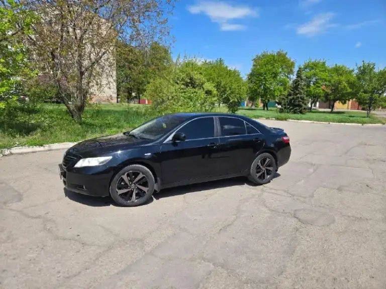 Продам toyota camry 2.4 at 2007г. Пробег 255000 км. Вторая машина в семье. Зеленая автотека. В идеальном состоянии, вложений не требует, по кузову гнили, ржавчин нет. Не бита, не крашена. Салон кожаный в отличном состоянии.
Цена 1.300.000₽ торг. Остальные вопросы по +79590276590 + 79490898645
📞 Звоните: +7(949)0898645 - фотография - 3