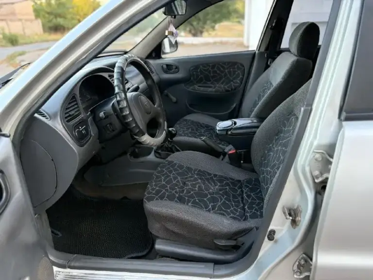 Продам daewoo sens!
Цена 215 тысяч рублей!

В хорошем состоянии!
Авто украинской сборки! Не пригон!
Авто практически в заводском окрасе! Все стёкла родные, включая лобовое! Стоит газ! Зарегистрирован! По технической части всё отлично! В прошлом году делался капитальный ремонт двигателя! Недавно полностью заменили ходовую часть! Коробка без нареканий! Новое сцепление! Электрика вся исправна! Опрятный и ухоженный салон! Авто полностью обслужено! Город енакиево цена 215 тысяч рублей!
+79494067285 - фотография - 6