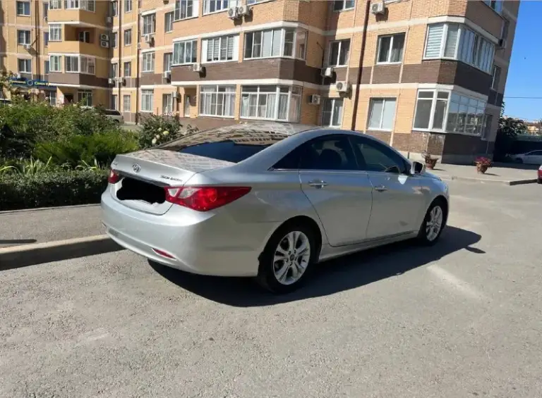 Продам hyundai sonata 2011 года выпуска.
Хозяин 1, документы в порядке.
Просмотр возможен в г. Ростов-на-дону (по необходимости можем пригнать в донецк, днр)
Обращаться по тел. :
+79494512062, 89770165706

Пробег, км: 160 000
Поколение: vi (2009-2014)
Тип двигателя: бензин
Привод: передний
Мощность, л. С. : 178
Модификация: 2.4 ат (178 л. С. )
Руль: левый
Цвет: серый
Тип автомобиля: с пробегом
Состояние: не битый
Птс: оригинал
Владельцев по птс: 1
Обмен: не интересует
****

Просмотр возможен в г. Ростов-на-дону, по необходимости пригон в донецк
Стоимость 1150000 руб 💰 - фотография - 6