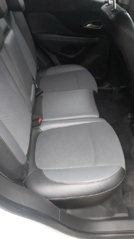 Продам opel mokka 2013 г. В. 1.4 бензин, в отличном состоянии. Комплектация cosmo. Надёжный цепной двигатель 140 л. С. С беспроблемной шестиступенчатой акпп, не робот и не вариатор. Передний привод. Два собственника. Родной пробег 123000 км. В дтп авто не участвовало. Практически вся в родной краске. Дно авто как новое. По комплектации: электроусилитель руля, подогрев форсунок омывателя, передних сидений, боковых зеркал, заднего стекла, руля, кондиционер, круиз-контроль, центральный замок, электрорегулировка и складывание зеркал, 4 стеклоподъёмника с автодоводчиком, парктроники передние и задние, камера заднего вида, датчики света и дождя. Цена 1435000 руб. Небольшой торг у капота. +79493691944.
📞 Звоните: +7(949)3691944 - фотография - 7