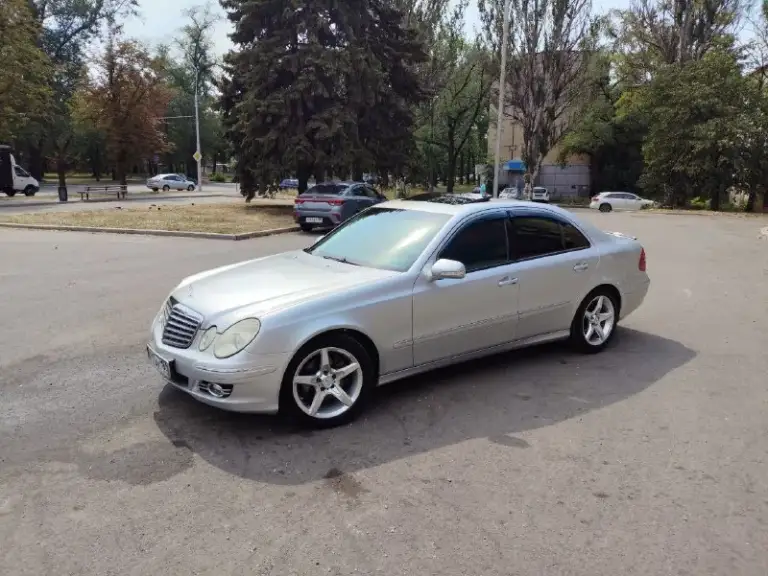 Продам свой mercedes w211 2006г. Двиг. (280) 3л. Полный привод. Пробег реал. 257т. Км.
Резина два комплекта на дисках. Цена 900т. Обмена торга нет. Тел. +7(949) 3248840
📲 Tg: олег
📞 Звоните: +7(949)3248840 - фотография - 1