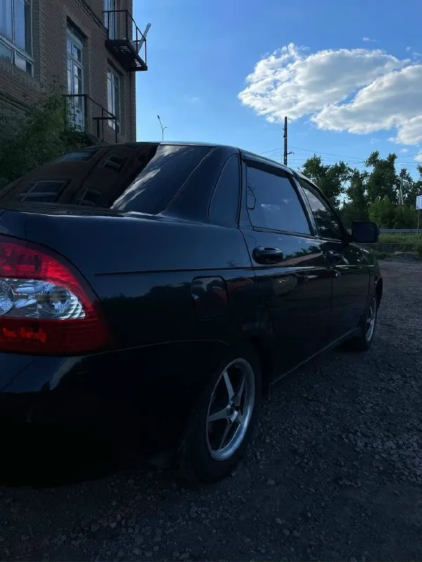 Продам ваз приора 1.6 16v 2008 год в хорошем состоянии, ходовая отлично, технически исправна, сел поехал комплектация: гур, 2 электро стеклоподьемника, подогрев сидений двигатель не троит масло не где не давит, все менялось своевременно кпп не хрустит, не выбивает учет местный 180, продажа с полным переоформлением осмотр донецк по договорённости цена 330к💸 звонить на тел +79497150315
📞 Звоните: +7(949)7150315 - фотография - 8