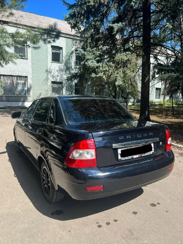 Продам ваз priora в красивом черном цвете. 2010 года выпуска. Оригинальный пробег 155.000 км. С такой историей таких авто практически не осталось. Автотека зелёная. Оригинальный птс. 2 хозяина. Без дтп. Без расчетов и выплат. Все железо родное не снималось не крутилось. Стекла родные включая лобовое. Кузов красивый ровный как на фото, после полной полировки. Без гнили и рыжиков. Стаканы, пороги, кармашки, дно все целое. Комплектация: эру, передние стеклоподъемники, абс, электро привод зеркал, кондиционер работает холодит, сигнализация с авто запуском, шикарная музыка с усилком. Салон чистый опрятный, без запахов, рванья и прочего. Новая резина, на литых красивых дисках. Двигатель без нареканий работает ровно, не дымит, не троит. Компрессия по 14. Ошибок по электрике нет. Ходовка без стуков. Установлен новый аккумулятор. В данный момент авто не требует никаких вложений. Юридически авто чист! Цена 459.000₽ осмотр г. Макеевка +79494009981 +79490710021
📞 Звоните: +7(949)4009981 - фотография - 6