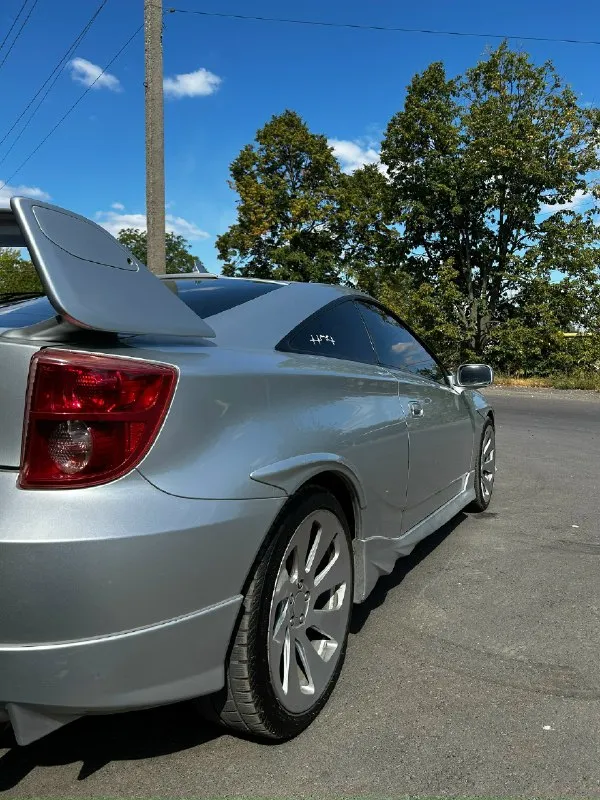 Продам игрушку, пушку! Toyota celica 2005 1.8 чистый японец 🇯🇵 вся в родных обвесах с завода ✅ для своего года, внешне машина выглядит великолепно. Работает всё, собирает бешенные взгляды от всех. Мотор, коробка, идеал! Машина очень хорошо сохранилась. Приятный выхлоп на дороге чувствует себя уверенно, на 3 передаче ложит стрелку спокойно ☺️ стоящие номера, дорогие диски, большой сабвуфер, подсветка, монитор android по днр таких машин- всего 3 865.000 руб хороший торг. +7 949 534 07 53 г. Амвросиевка
📞 Звоните: +7(949)5340753 - фотография - 4
