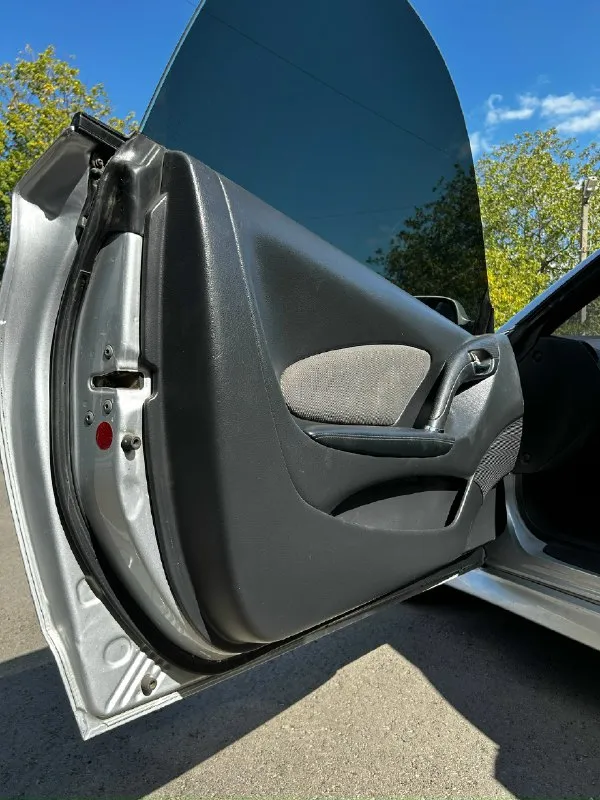 Продам игрушку, пушку! Toyota celica 2005 1.8 чистый японец 🇯🇵 вся в родных обвесах с завода ✅ для своего года, внешне машина выглядит великолепно. Работает всё, собирает бешенные взгляды от всех. Мотор, коробка, идеал! Машина очень хорошо сохранилась. Приятный выхлоп на дороге чувствует себя уверенно, на 3 передаче ложит стрелку спокойно ☺️ стоящие номера, дорогие диски, большой сабвуфер, подсветка, монитор android по днр таких машин- всего 3 865.000 руб хороший торг. +7 949 534 07 53 г. Амвросиевка
📞 Звоните: +7(949)5340753 - фотография - 6