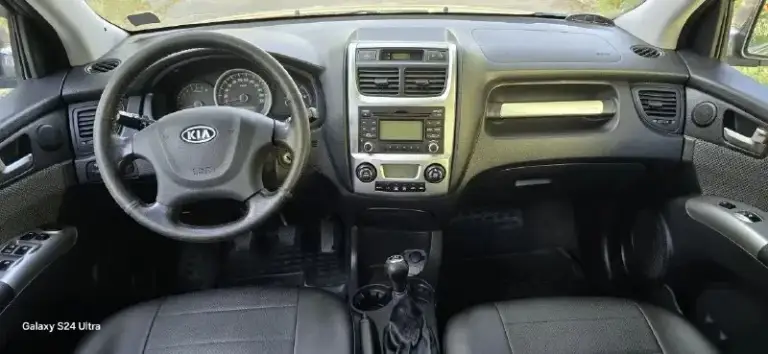 Продам kia спортейдж 2010г. (рейстайлинг) машина не битая не крашена родной пробег 153тыс. Автотека зелёная. Двигатель 2.0л передней приводной. Мкпп ( механика) автомобиль никаких вложений не требует. Очень надежный и комфортный автомобиль есть абсолютно все для комфортного вождения. Комплектация: ▫️климат контроль ▫️гур ▫️абс ▫️4 электро подъёмника ▫️электро зеркала ▫️парктроник ▫️камера и регистратор ▫️сигнализация ▫️датчик света и многое другое звоните спрашивайте!! Цена:1.040000₽ номер телефона: +79494999745
📞 Звоните: +7(949)4999745 - фотография - 7