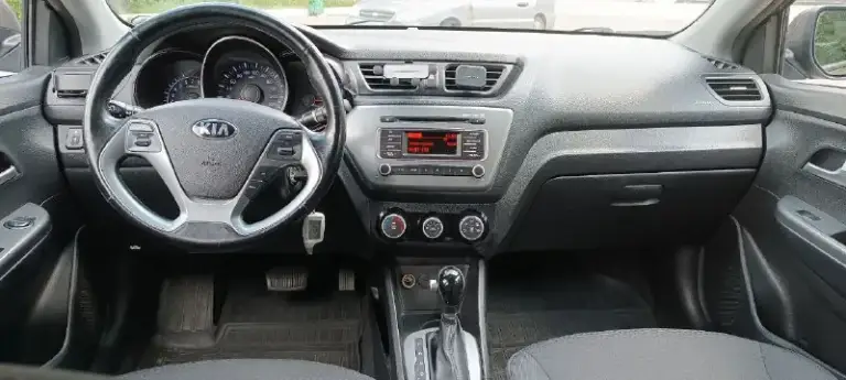🚗 Продается kia рио 2016 года выпуска
✨ Цвет: шоколадный
  🚙 Пробег: 90,000 км
👌 Состояние: идеальное
  🔧 Технические характеристики:  - # : цепной, 1.6 л, мощность 123 л. С, масло не берет
  - Коробка передач: работает без пинков и задержек, переключает плавно
🛋️ Салон: в идеальном состоянии, сделана шумоизоляция между салоном и мотором 
🌞 Дополнительно: новая летняя резина  🔥 дополнительные функции: подогрев руля, подогрев лобового стекла, подогрев сидений 
Цена: 1.200.000р.
📞 Для подробностей звоните: +79493575909
📲 Tg: екатерина
📞 +7(949)3575909
📲 Tg: екатерина
📞 Звоните: +7(949)3575909 - фотография - 4