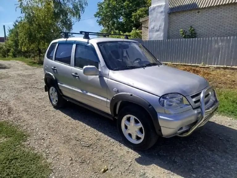 🚗 Продам автомобиль chevrolet niva(нива шевроле)
1 Хозяин!!!
▶️ Год выпуска: 2005 г. В.
▶️ Пробег: 140.000 км.
Подтверждён автотекой!!!
▶️ Объём двигателя: 1.7 мт 8 клапанный 80л. С.
ℹ️ описание:
✅ Автомобиль хорошем техническом состоянии.
✅ Двигатель, кпп на отлично.
Ходовая отрабатывает на 100 %
✅ Хороший цвет снежная королева
✅ Салон чистый, ухоженный.
• Есп 2
• Гур
-Подогрев заднего стекла
-Подогрев зеркал
Регулировка зеркал
Музыка
Центральный замок с брелка
Полка в багажнике(дерево)
Все стекла родные!!!
Лобовое родное, без сколов и трещин!!!
Без дтп!!!
По технике авто без вопросов!!!
Работает всё!!!
Предоставляю видео обзор автомобиля по требованию!

🏛 Юридически автомобиль чист, никаких штрафов и запретов!

💰 Цена: 350.000 рублей торг возможен на месте(без торга есть резина всесезонка в подарок)
🏢 Осмотр: г. Амвросиевка.
Возможна доставка в любом направлении!!!
☎ Телефон для связи: +79493391770 звоните, пишите!!!телефон работает всегда. ..!!!!
На номере телеграмм, вацап - фотография - 3