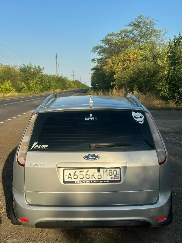 Продам ford фокус 2 рестайлинг 2009 год 1.8 бензин. По комплектации: датчики света, дождя, двухзонный климат контроль, подогрев передних седений, подогрев лобового и заднего стекла, полный электропакет, мультируль. Салон чистый ухоженный. Два комплекта резины на дисках, зима шипы. Цена 590000 рублей. Звоните +79494714637
📞 Звоните: +7(949)4714637 - фотография - 3