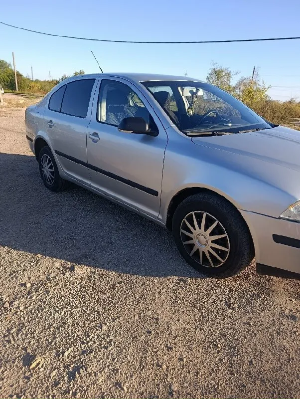 Skoda октавия а5 2008 года, двигатель 1.6 на механике. По технической части всё отлично, обслужена. Цена 700.000+ хороший торг. Звонить +79493913201
📞 Звоните: +7(949)3913201 - фотография - 6