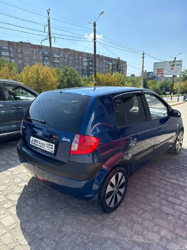 В продаже hyundai getz 2008г.
Автомат 1.4, бензин
Пробег 158 000 км
Полный комплект ключей

Машинка в идеальном состоянии, вообще без вложений.

- Сигнализация
- Кондиционер
- Хорошая акустика
- Подогрев сидений
- Свежая резина

Очень экономичная и бодрая.

Кому нужен ухоженный автомобиль - звоните 📲

Цена 665 000 руб

Донецк, центр
+79493055000 - фотография - 4