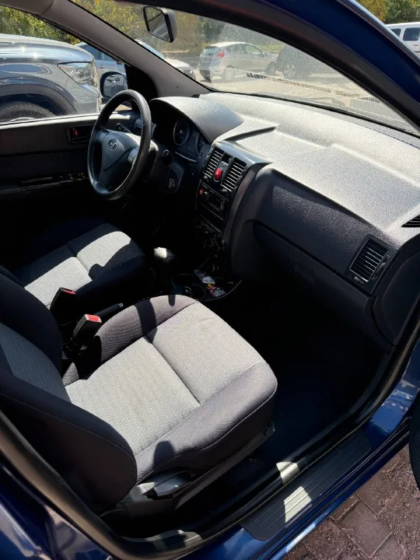 В продаже hyundai getz 2008г.
Автомат 1.4, бензин
Пробег 158 000 км
Полный комплект ключей

Машинка в идеальном состоянии, вообще без вложений.

- Сигнализация
- Кондиционер
- Хорошая акустика
- Подогрев сидений
- Свежая резина

Очень экономичная и бодрая.

Кому нужен ухоженный автомобиль - звоните 📲

Цена 665 000 руб

Донецк, центр
+79493055000 - фотография - 7
