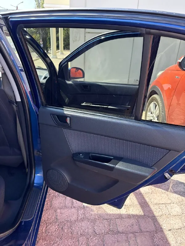 В продаже hyundai getz 2008г.
Автомат 1.4, бензин
Пробег 158 000 км
Полный комплект ключей

Машинка в идеальном состоянии, вообще без вложений.

- Сигнализация
- Кондиционер
- Хорошая акустика
- Подогрев сидений
- Свежая резина

Очень экономичная и бодрая.

Кому нужен ухоженный автомобиль - звоните 📲

Цена 665 000 руб

Донецк, центр
+79493055000 - фотография - 9