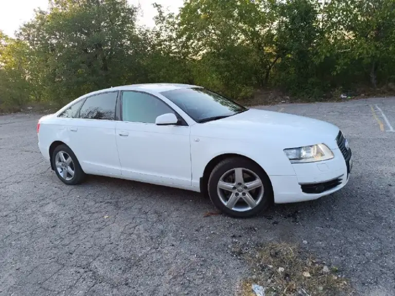Продам audi а6с6 2.8 fsi 2008 год выпуска 215000 км пробега в хорошем состоянии без вложений два собственника бралась у дилера в ростове максимальная комплектация все вопросы по телефону+79591247637 осмотр г брянка 1700000₽ торг.
📞 Звоните: +7(959)1247637 - фотография - 4